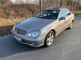 Mercedes-Benz CLK 200 CGI ELEGANCE Elegance - Mercedes-Benz CLK 200: Sportwagen