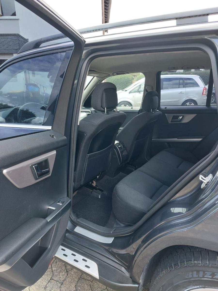 Mercedes-Benz GLK320 2008 — photo 14