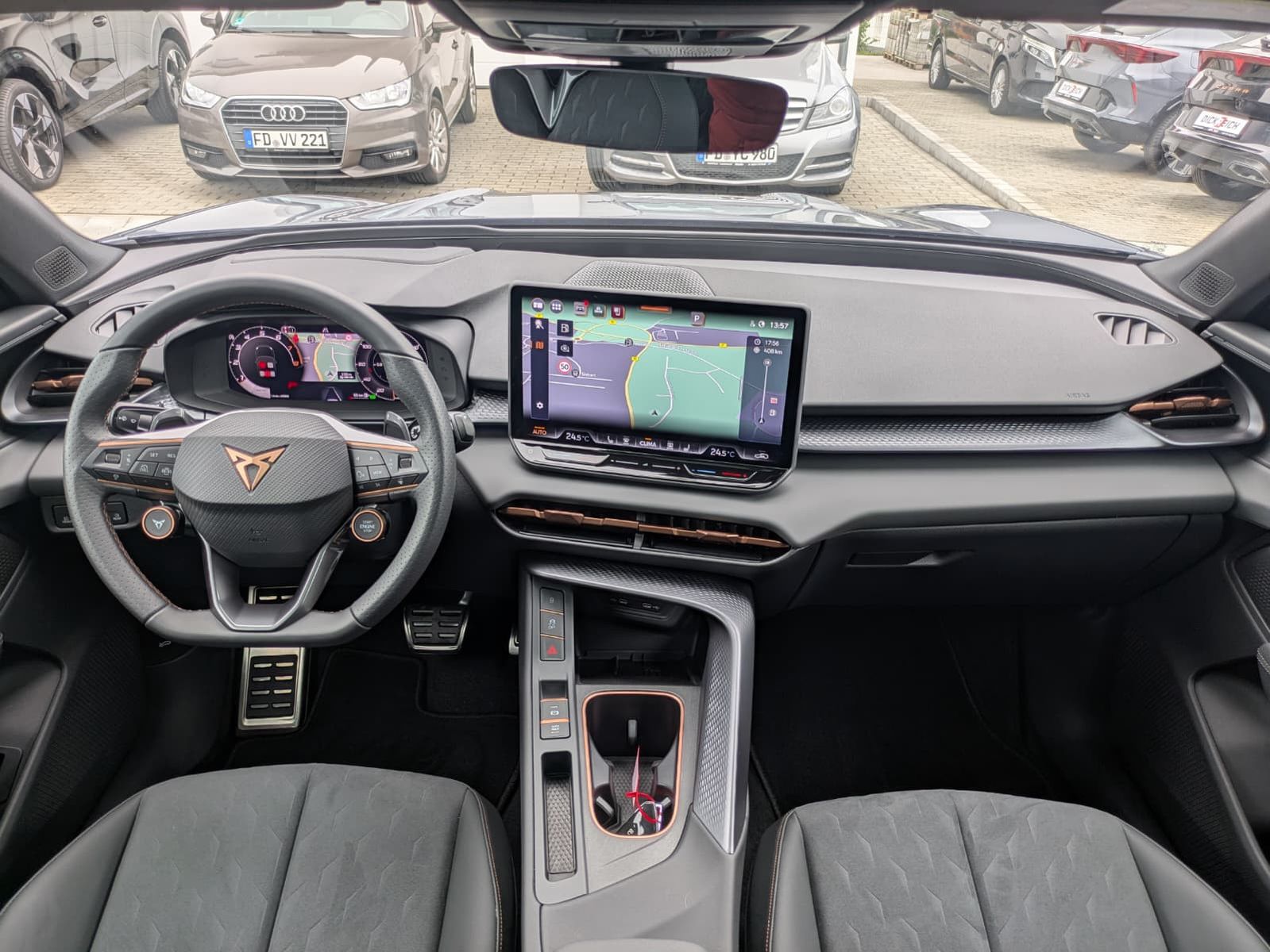 Fahrzeugabbildung CUPRA Terramar 2.0 TSI 4D VZ HUD*MATRIX*PANO*DCC*20"