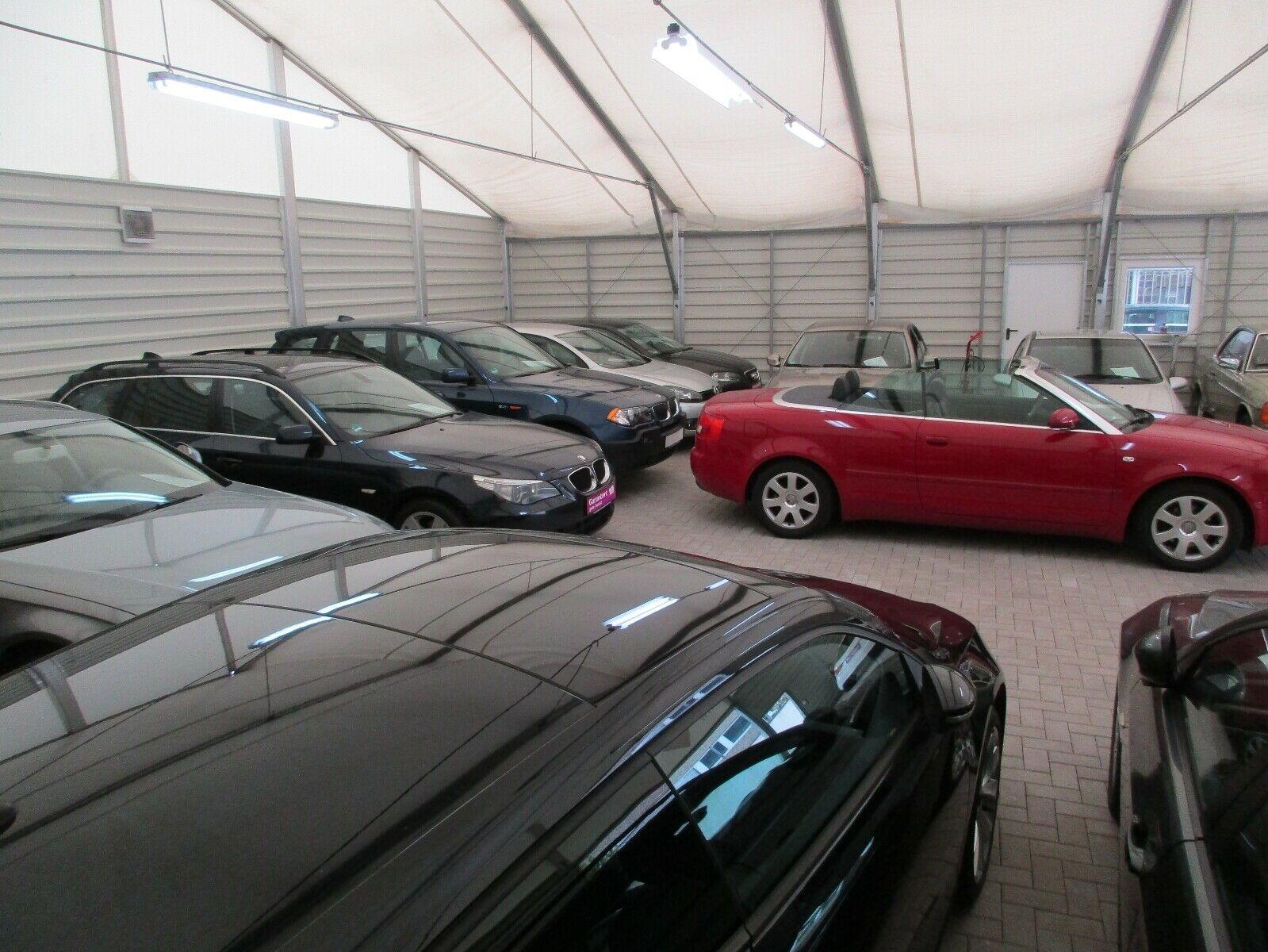 showroom-image-bottom