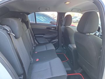 Mitsubishi Eclipse Cross - 12