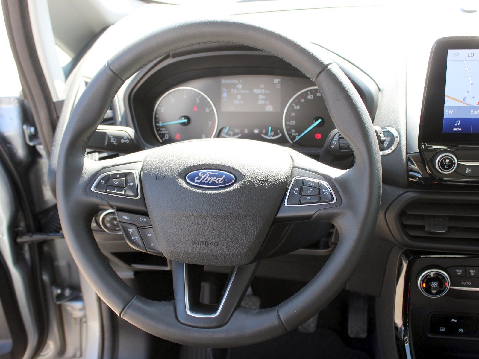 Fahrzeugabbildung Ford EcoSport Titanium 1,0 EcoBoost Start/Stopp
