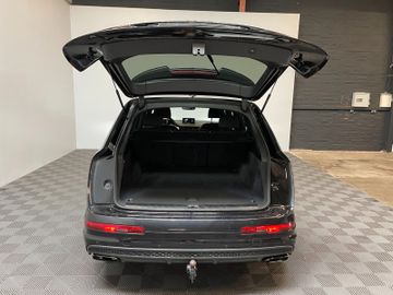 Audi Q7 - 8