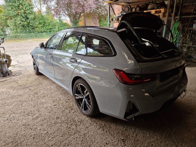 BMW 320 e  Touring xDrive M Sport Panorama