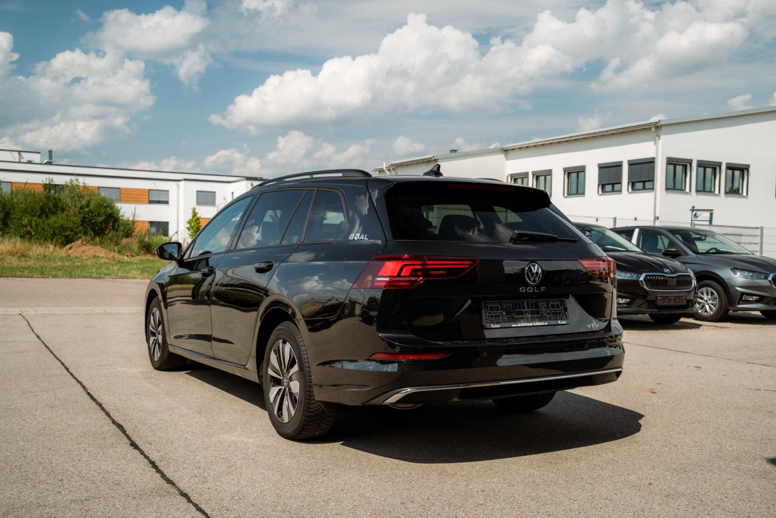 Volkswagen Golf VIII Variant 1.5 eTSI 85 kW Goal Kamera, миниатюра 8