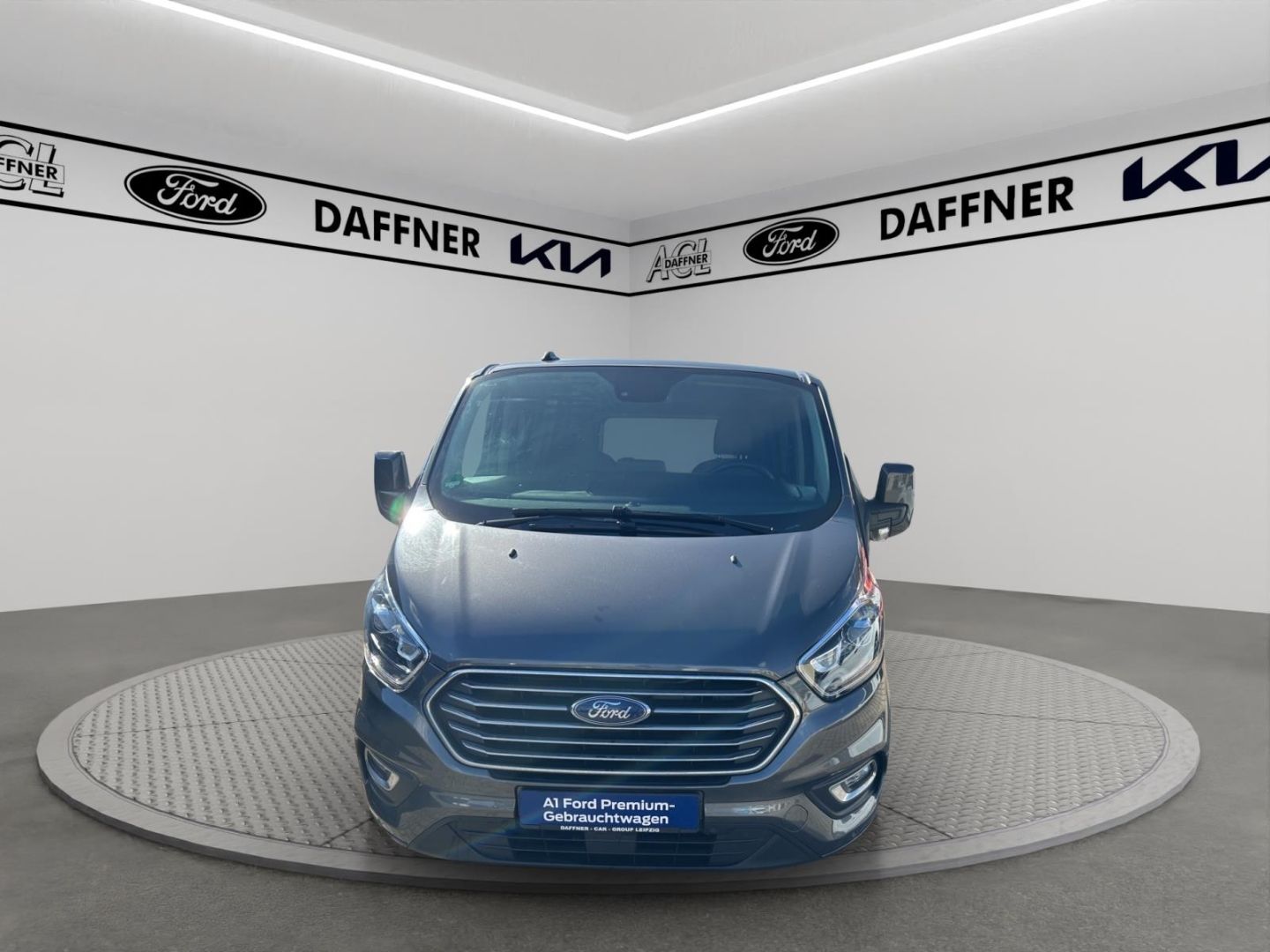 Fahrzeugabbildung Ford Tourneo Custom Kombi 320 L2 Titanium X