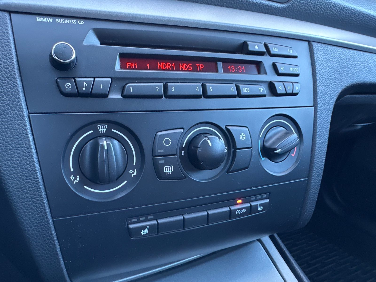 Fahrzeugabbildung BMW 118d Limousine*KLIMA*SHZ