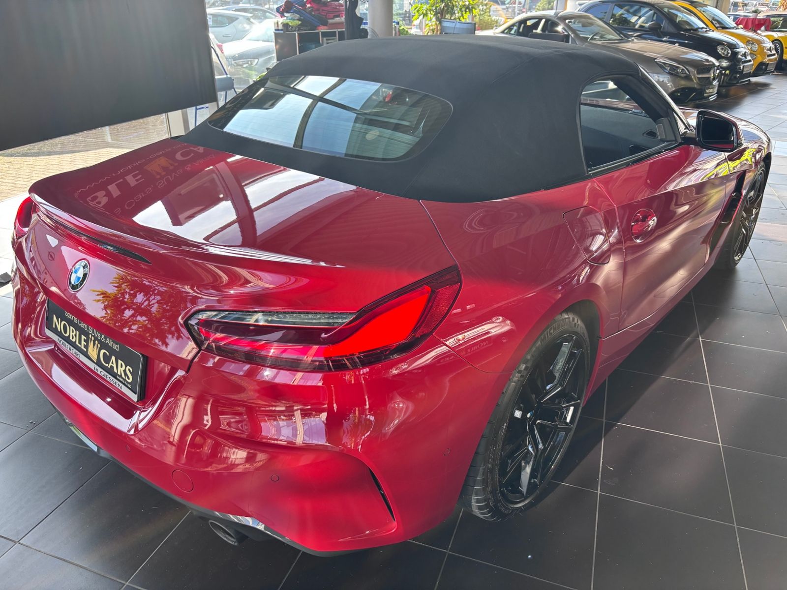 Fahrzeugabbildung BMW Z4  sDrive 30 i M Sport LED NAVI ALU