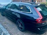 Volvo V90 B4 Momentum Pro Geartronic Momentum Pro - gebrauchte Volvo V90 aus dem Jahr 2020