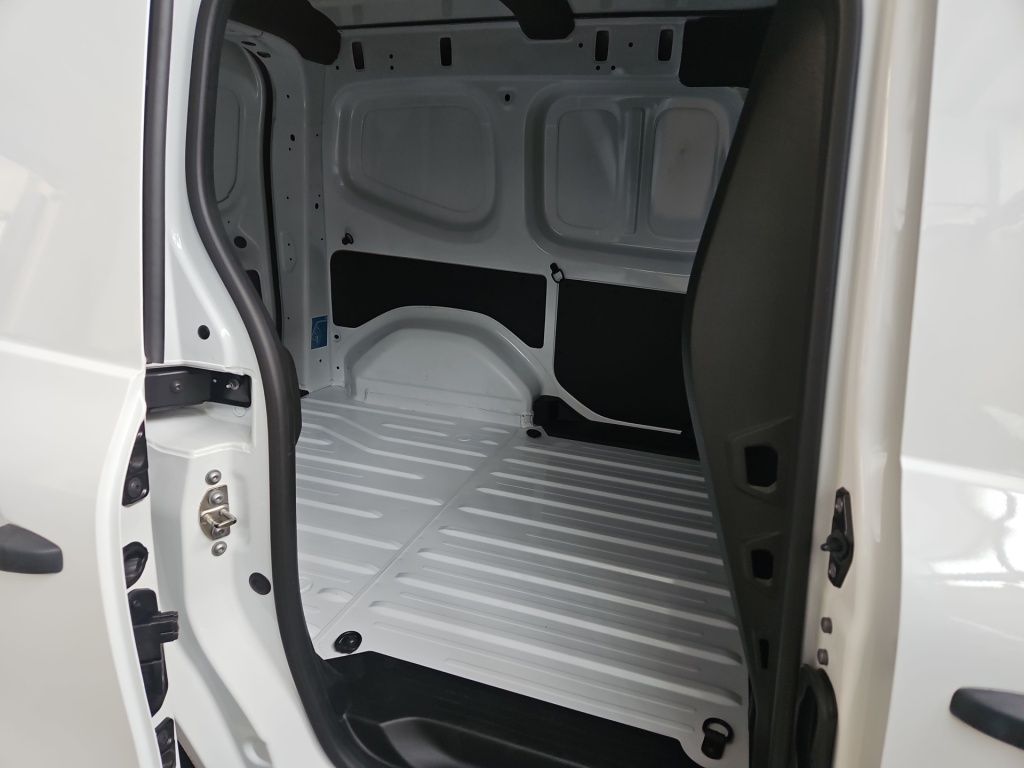 Fahrzeugabbildung Mercedes-Benz Citan 108 Kasten BASE Standard Klima PTS hi.