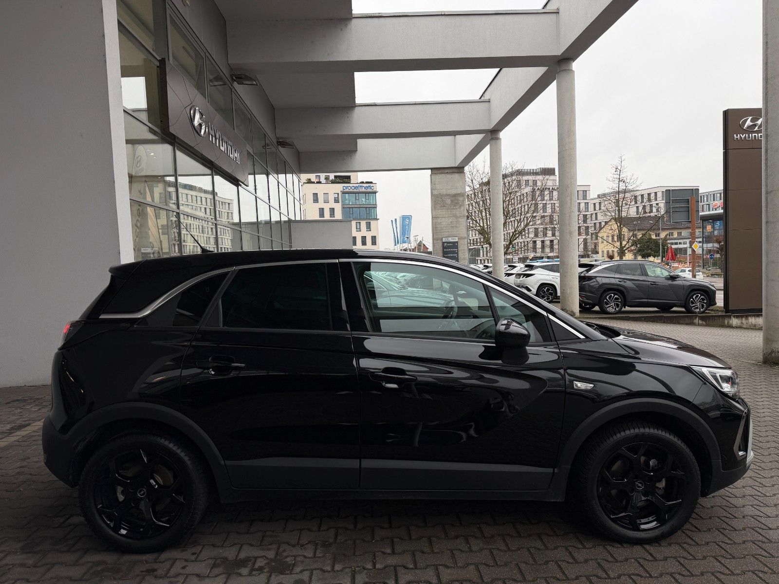 Fahrzeugabbildung Opel Crossland Elegance 110PS Navi/Kamera/Allwetter!