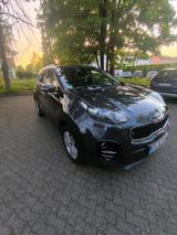 Kia Ich verkaufe einen Kia Sportage mit neuem ... - Kia Sportage: I
