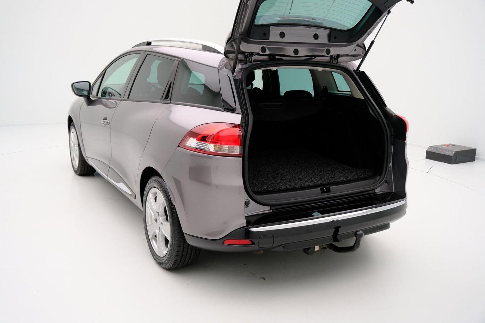Renault Clio 2014 — photo 11