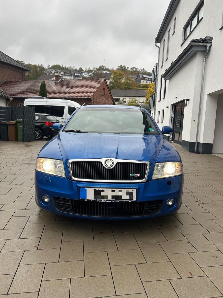 Skoda Octavia 2006 — вигляд ззаду