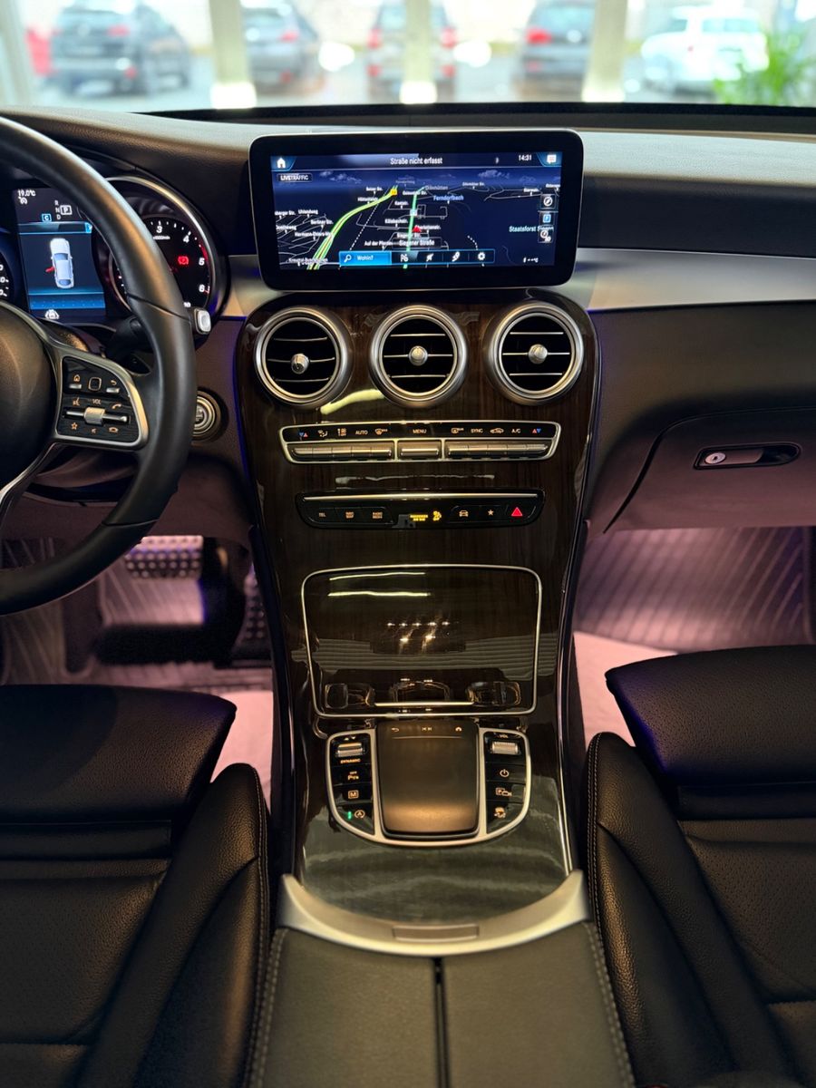 Fahrzeugabbildung Mercedes-Benz GLC 400 d Coupe 4Matic AMG LINE *MB100 GARANTIE