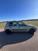 Renault Clio 1.2 16V Expression Expression - Renault Clio aus 2003: Expression