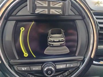 MINI Cooper D Clubman - 12