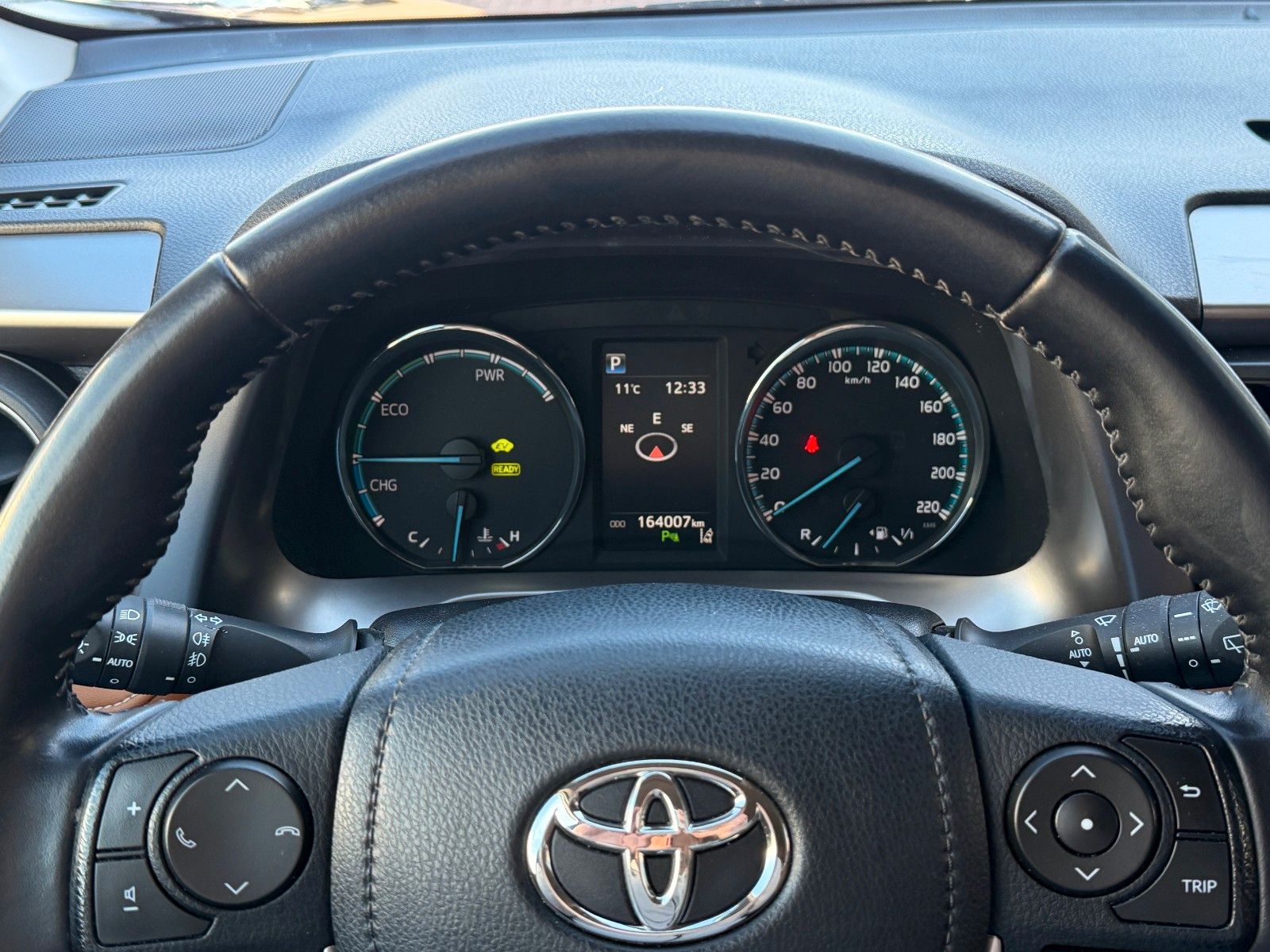Fahrzeugabbildung Toyota RAV 4 2.5 Hybrid Executive 4x4 *Nav*AHK*LED*RFK*