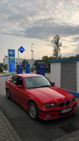 BMW 325td e36 Limousine - BMW 3er-Reihe E36 mit Diesel-Antrieb