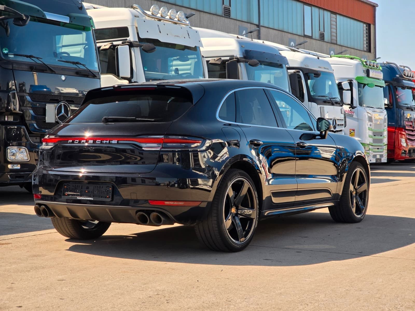 Porsche MACAN TURBO SPORT-CHRONO 21 ZOLL ALLRAD foto 5