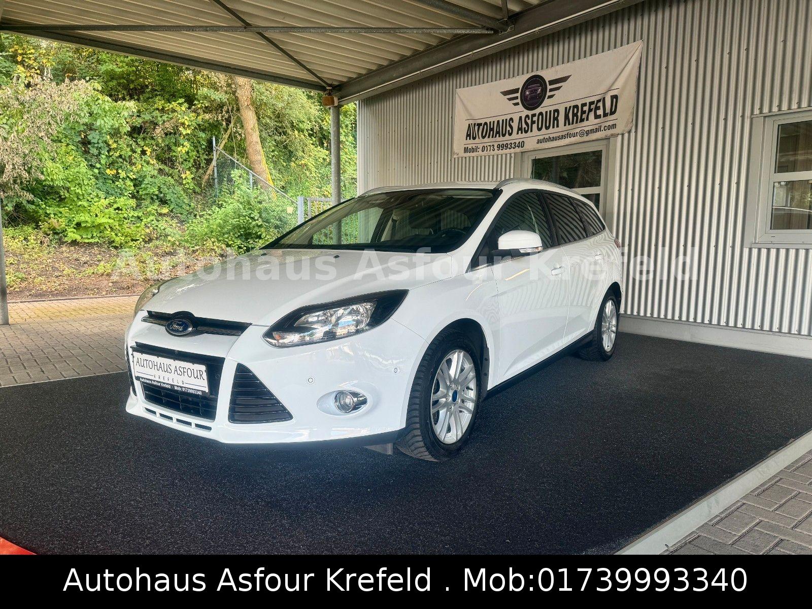 Ford Focus Turnier Titanium*Navi*PDC*ATM