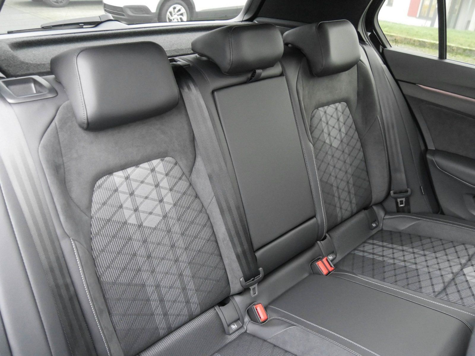 Volkswagen Golf - Bild 4