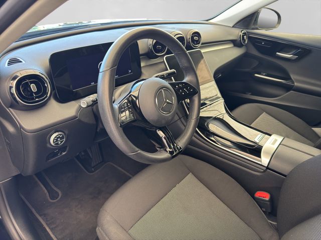 Fahrzeugabbildung Mercedes-Benz C 200 Td Avantgarde+LED+Kamera+AHK+Totwinkelas.