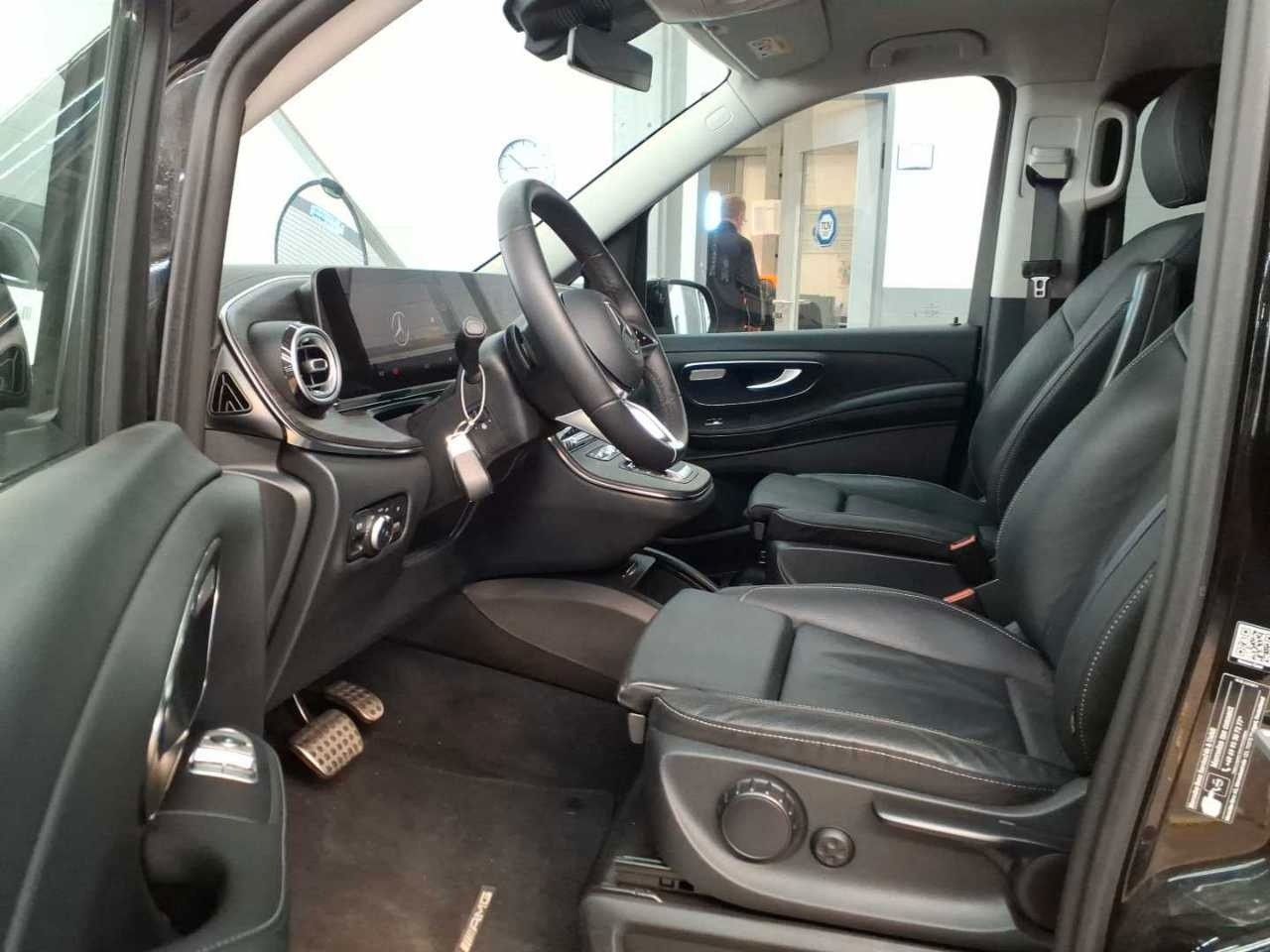 Fahrzeugabbildung Mercedes-Benz V 250 d AVA AMG AHK 2,5to DISTRONIC AIRMATIC