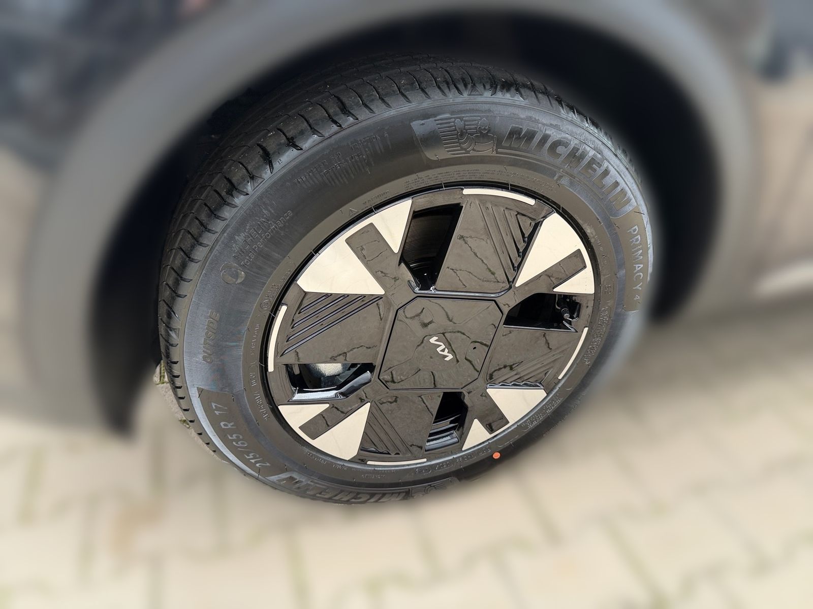 Fahrzeugabbildung Kia SPORTAGE 1.6T 2WD DCT Vision KOM Facelift