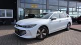 Volkswagen Passat Variant 2.0 TDI Elegance DSG-Matrix LED- - mit Diesel-Antrieb: Weiß, Kombi