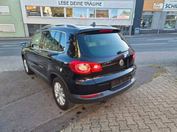 Volkswagen Tiguan - 8