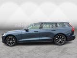 Volvo V60 D3 Momentum*1.HAND*TÜV & SERVICE NEU* - Volvo V60 Gebrauchtwagen in Berlin