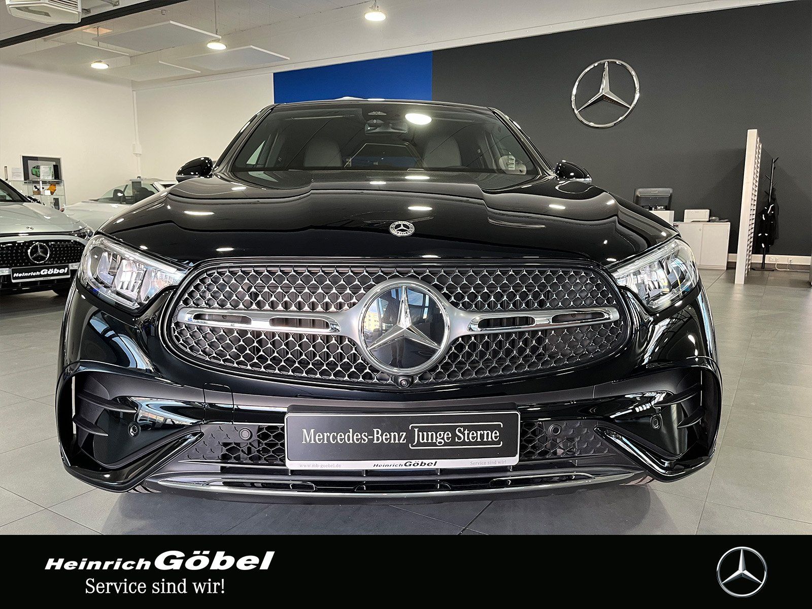 Fahrzeugabbildung Mercedes-Benz GLC 200 4M Cp. EDITION-AMG+AHK+PANO+360°+MEMORY