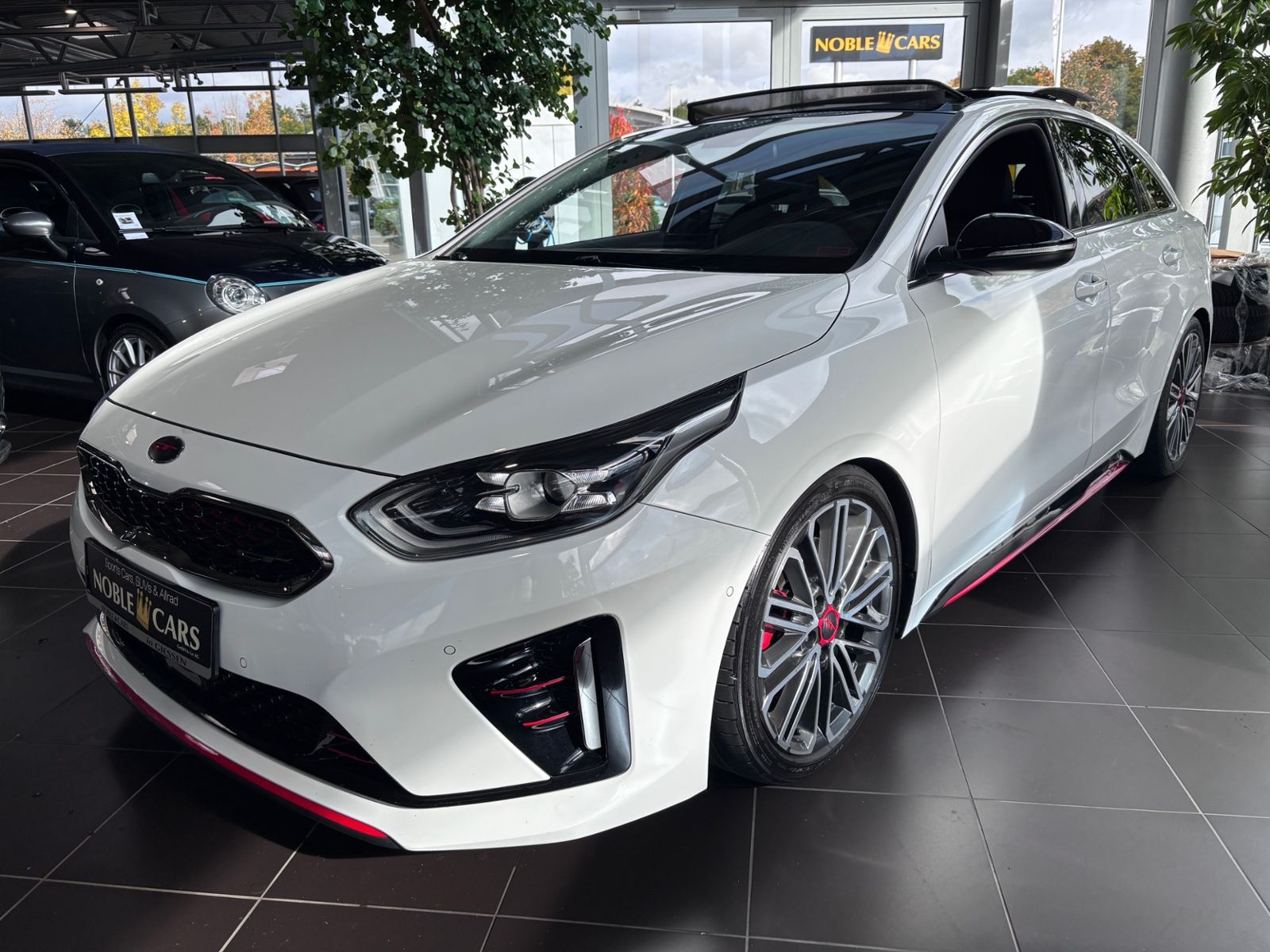 Fahrzeugabbildung Kia ProCeed GT KLIMA LED NAVI ALU PANO