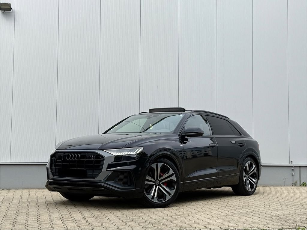 Image of Audi Q8