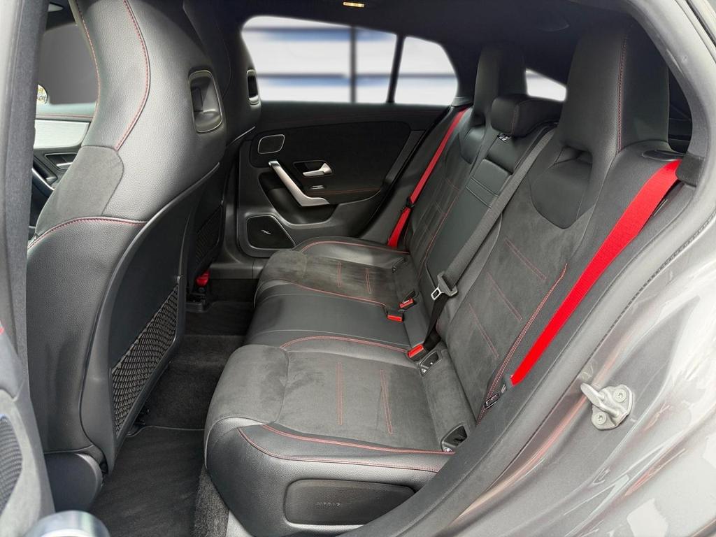 Mercedes-Benz CLA 35 AMG Shooting Brake