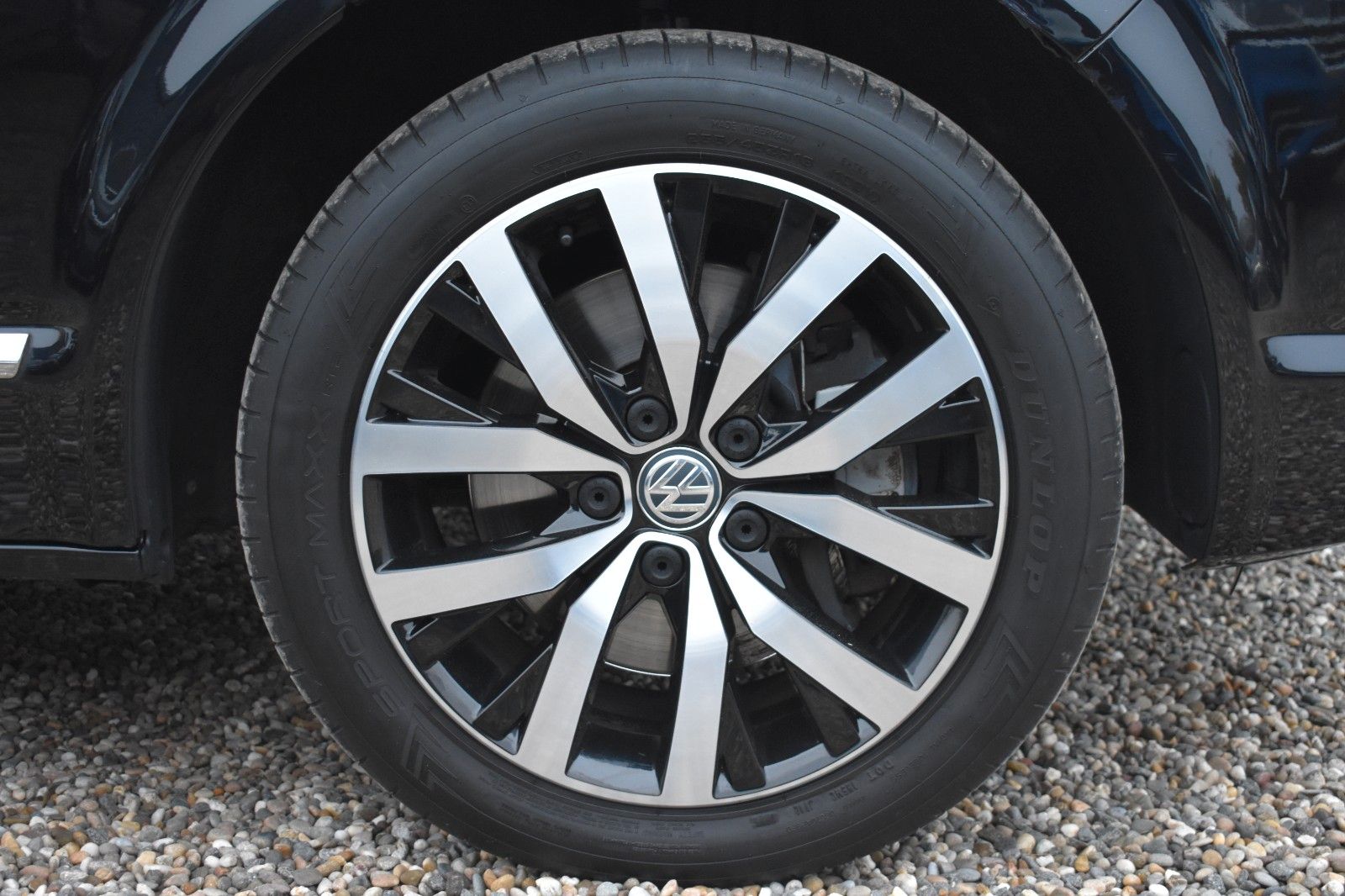 Fahrzeugabbildung Volkswagen T6 Multivan Highline 4Motion DYNAUDIO 1 Hand ACC