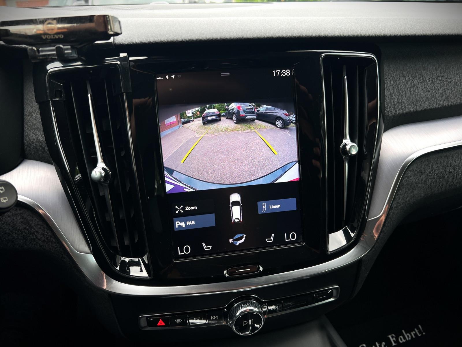 Volvo V60 Kombi Momentum Pro*AUTOMATIK*NAVI*LED*KAMERA