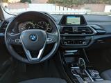 BMW X3 xDrive20d AT Advantage, HUD, Park Ass. - BMW X3: At