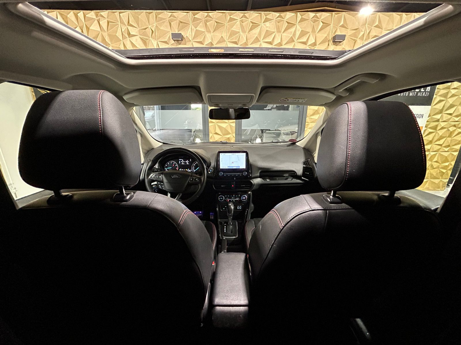 Fahrzeugabbildung Ford EcoSport ST-Line/KAMERA/NAVI/PANO/APPLE/SHZ
