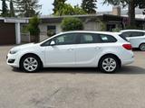 Opel Astra J Sports Tourer Style 1.6 Klima SHZ PDC - Opel Astra: Weiß, Sports Tourer