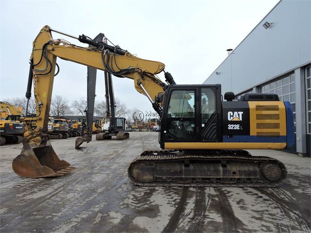 CAT 323EL