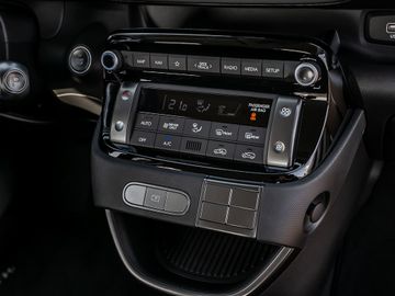 Hyundai Inster Elektro 71 kW FWD Select Navi Kamera ACC