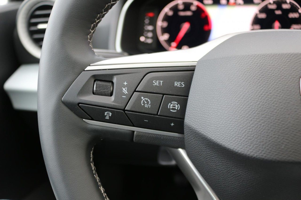 Fahrzeugabbildung SEAT Arona Style 1.0 TSI 110 PS 6-Gang VFW