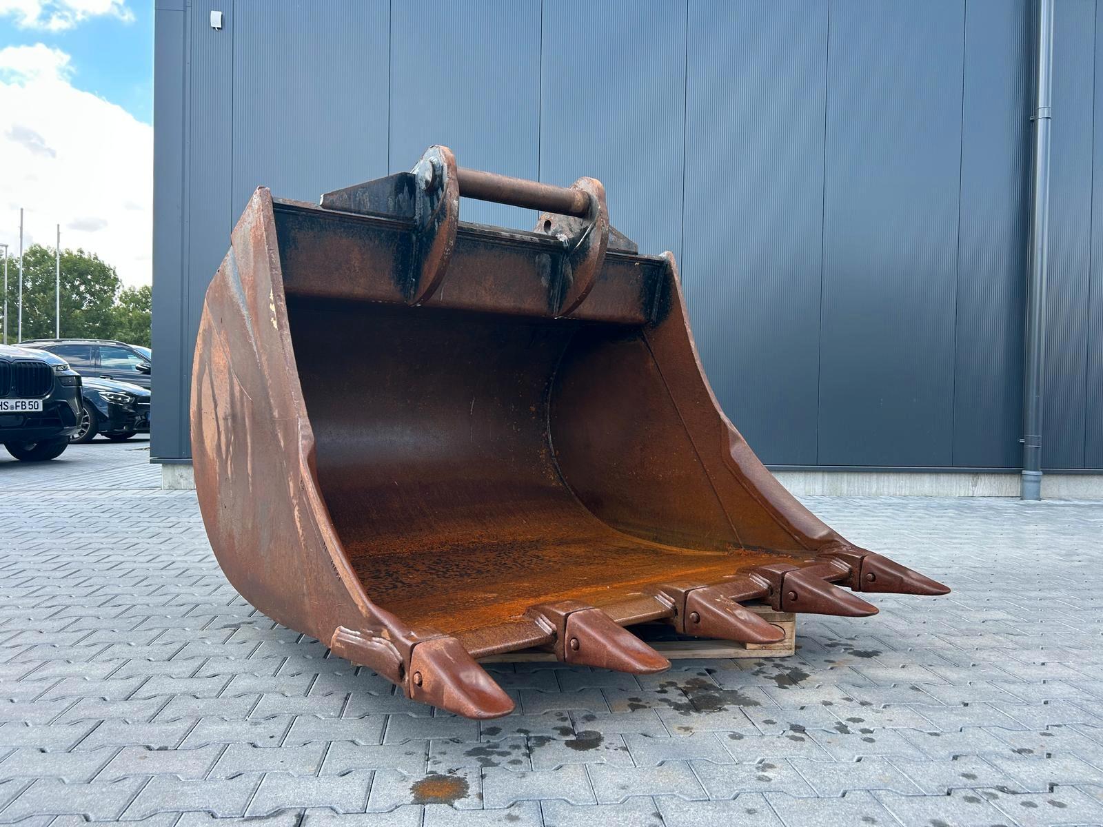 Andere Tieflöffel MS21 / 1500mm