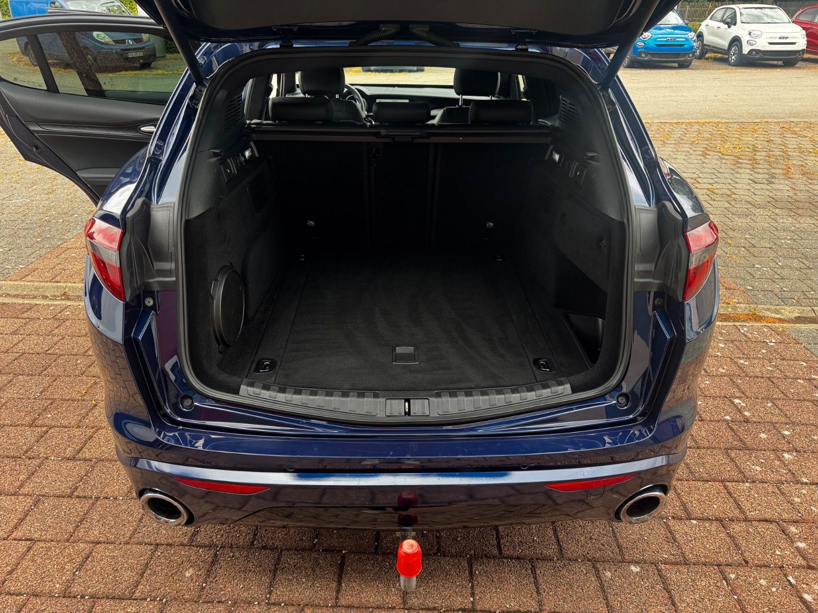 Fahrzeugabbildung Alfa Romeo Stelvio Super Q4 280PS AHK MEMORY NAVI SITZHEIZ.