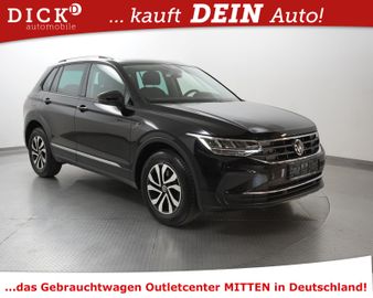 Volkswagen Tiguan - 1