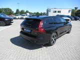 Volvo V60 B4 Benzin Plus Dark Automatik - Volvo Vorführfahrzeuge