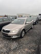Skoda oktavia limusine 1.4mpi  2009 - Skoda Octavia: Mpi