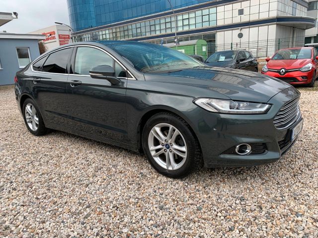 Ford Mondeo Lim. Titanium*Panorama*Automatik*gepflegt